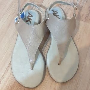 Ak sport shoes new with tags